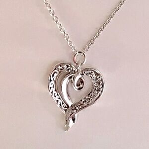 JARED  925 STERLING SILVER HEART